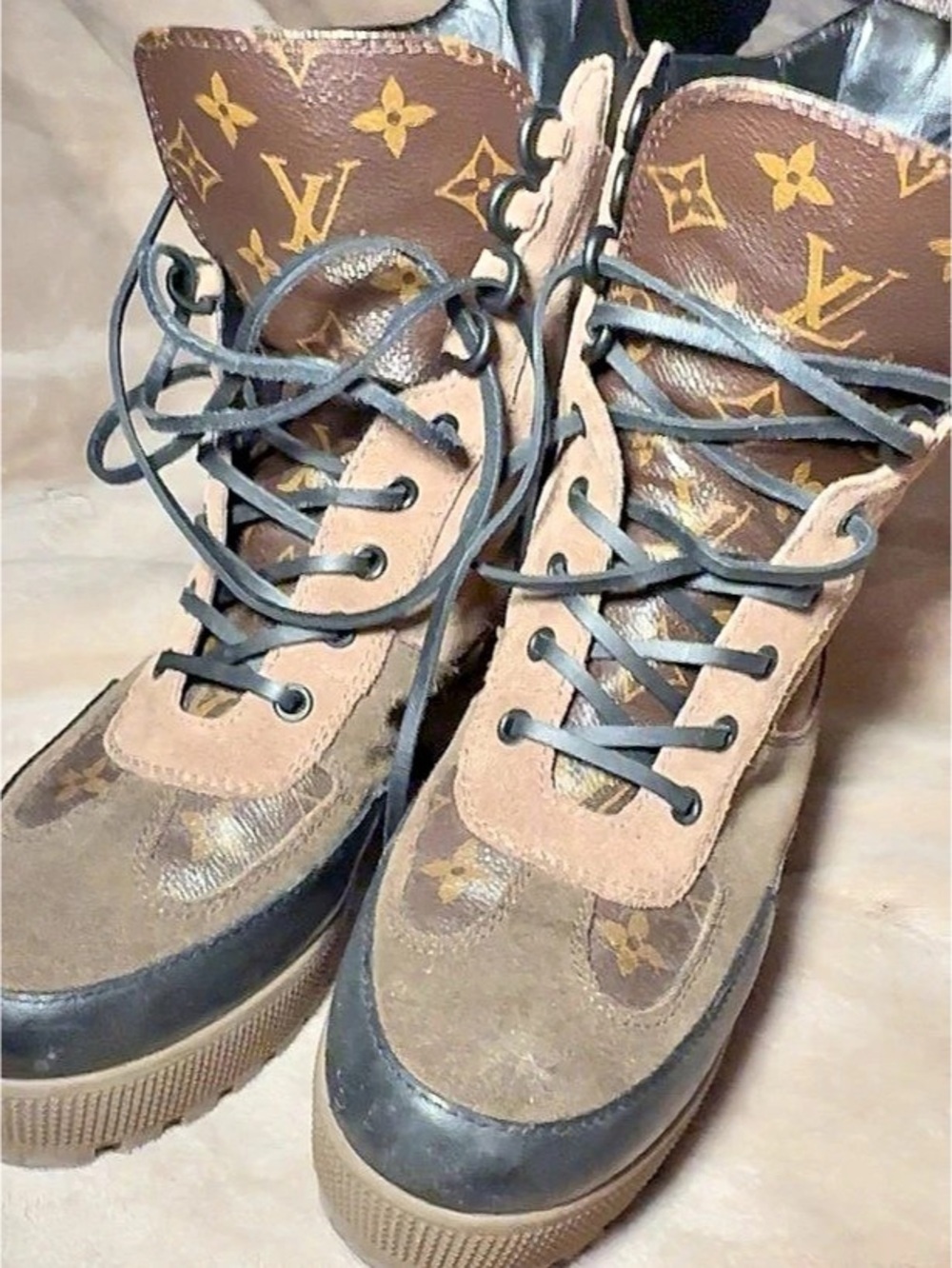 Louis Vuitton Laureate Desert Boot